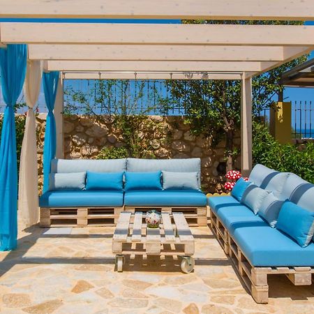 Azzuro Villa With Private Pool By Estia Limenas Chersonisou Exterior foto